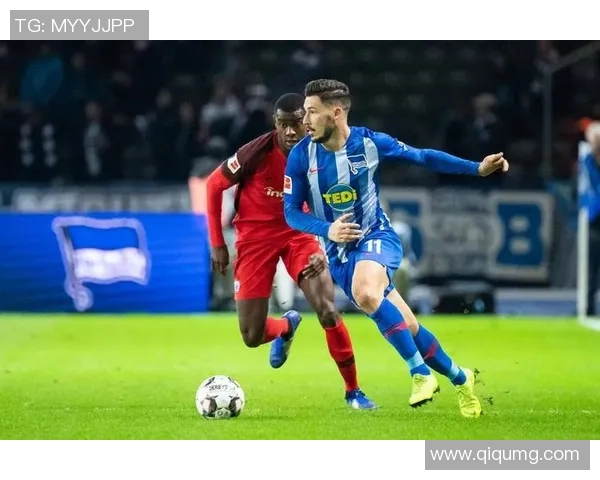 沙尔克与柏林赫塔激战正酣现场直播精彩瞬间全记录